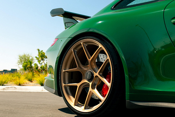 Фото дисков HRE R101 Lightweight Сатиновое золото на Porsche 911 VII