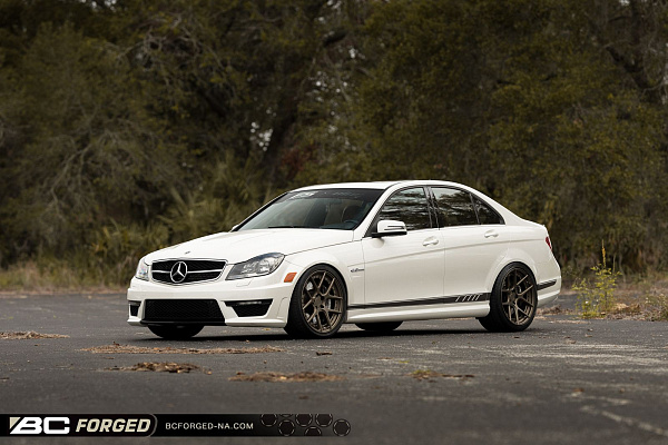 Фото дисков BC Forged HCS02 Сатиновая бронза на Mercedes-Benz C-Class (W204)