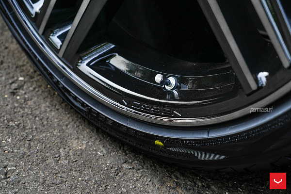 Фото дисков Vossen HF-1 Глянцевый темный лак на Audi TT (8S)