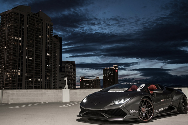 Фото дисков Savini SV72 Глянцевый темный лак на Lamborghini Huracan