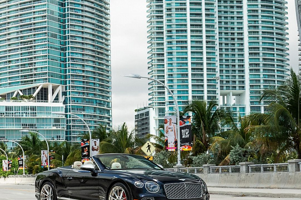 Фото дисков Anrky AN28 Полированный лак на Bentley Continental GT III