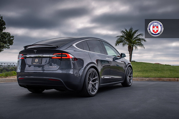 Фото дисков HRE P101SC Сатиновый тонированный лак на Tesla Model X