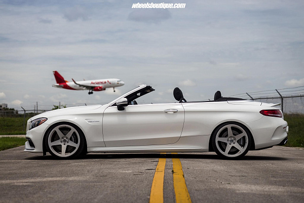 Фото дисков HRE 305M Глянцевый лак на Mercedes-Benz C-Class (W205)