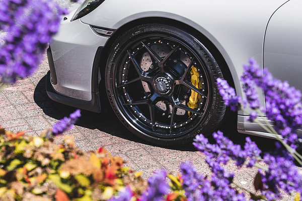Фото дисков Brixton Forged PF7 Черный глянец на Porsche 911 VII