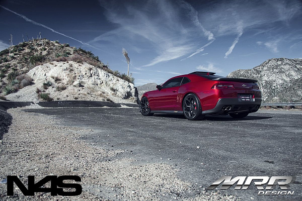 Фото дисков MRR M228 Черный глянец на Chevrolet Camaro V