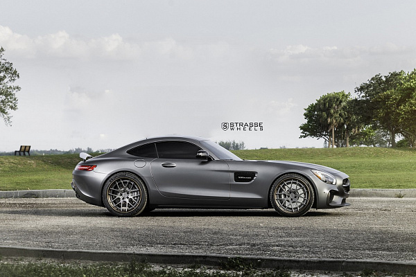 Фото дисков Strasse Wheels SM7 Deep Concave FS Другой цвет на Mercedes-Benz AMG GT I