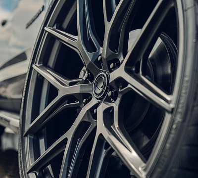 Фото дисков Vossen HF6-4 на Chevrolet Suburban XII