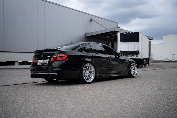 Фото дисков ST Wheels ST21.2 Полированный лак на BMW 5/M5 (F10)