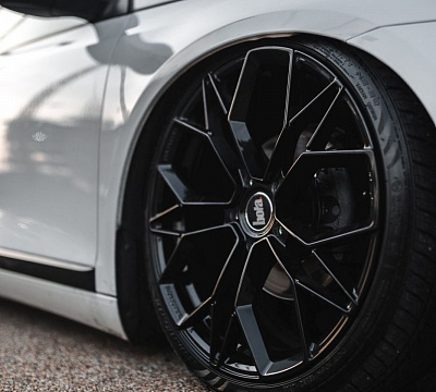 Фото дисков Bola FLF на Volkswagen Scirocco III