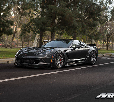 Фото дисков MRR FS01 на Chevrolet Corvette C7