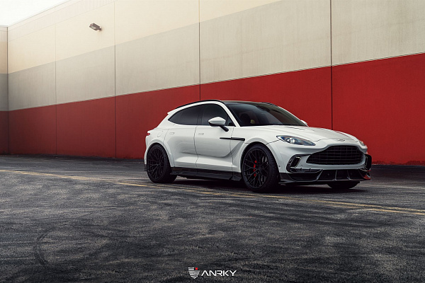 Фото дисков Anrky AN20 Черный сатин на Aston Martin DBX