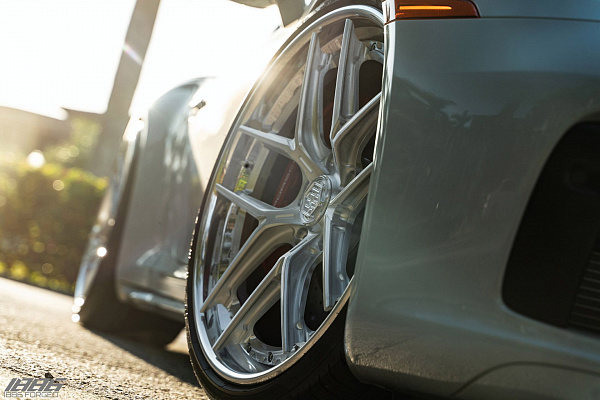 Фото дисков 1886 Wheels S007 Глянцевый лак на Porsche 911 VIII