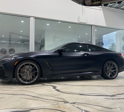 Фото дисков HRE P101 на BMW 8/M8