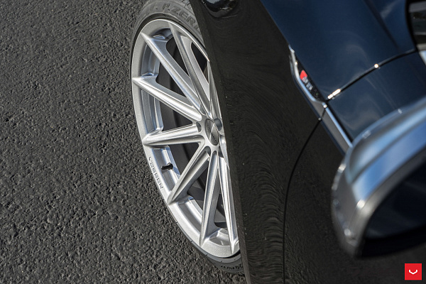 Фото дисков Vossen VFS-10 Серебро на Audi A/S/RS 5 (F5)