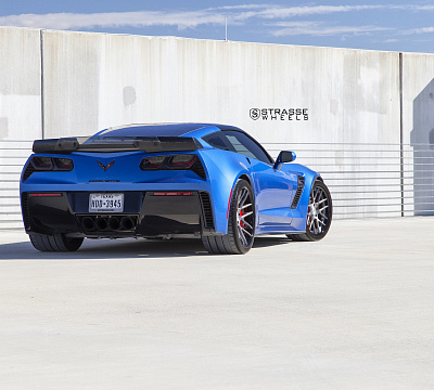 Фото дисков Strasse Wheels SM7 Deep Concave на Chevrolet Corvette C7