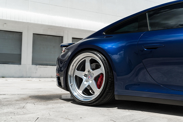 Фото дисков HRE 527 Глянцевый лак на Porsche 911 VIII