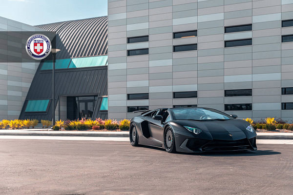 Фото дисков HRE 935 Черный сатин на Lamborghini Aventador