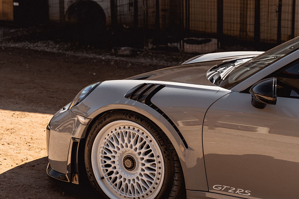 Фото дисков Brixton Forged TR20 Белый глянец на Porsche 911 VII