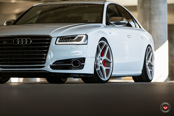 Фото дисков Vossen CG-205 Сатиновый лак на Audi A/S 8 (D4)