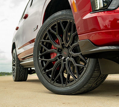 Фото дисков Vossen HF6-3 на Cadillac Escalade V
