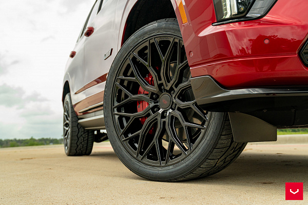 Фото дисков Vossen HF6-3 Черный глянец на Cadillac Escalade V