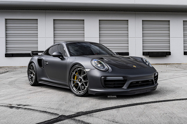 Фото дисков Strasse Wheels SM5R Deep Concave FS Сатиновый тонированный лак на Porsche 911 VII