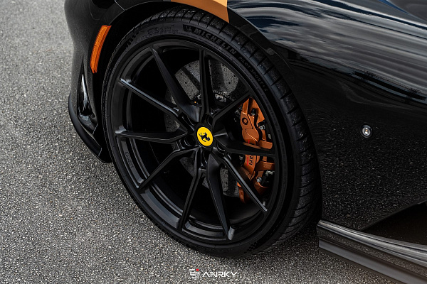 Фото дисков Anrky AN12 Черный сатин на Ferrari 812