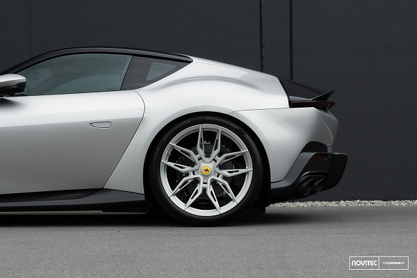 Фото дисков NOVITEC NF11 Глянцевый лак на Ferrari 12Cilindri