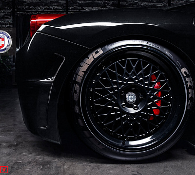 Фото дисков HRE 501 на Ferrari 458