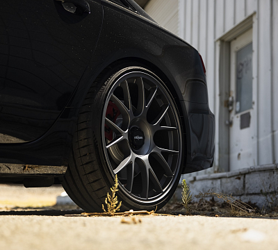 Фото дисков Rotiform TUF на Audi A/RS 6 (C7)