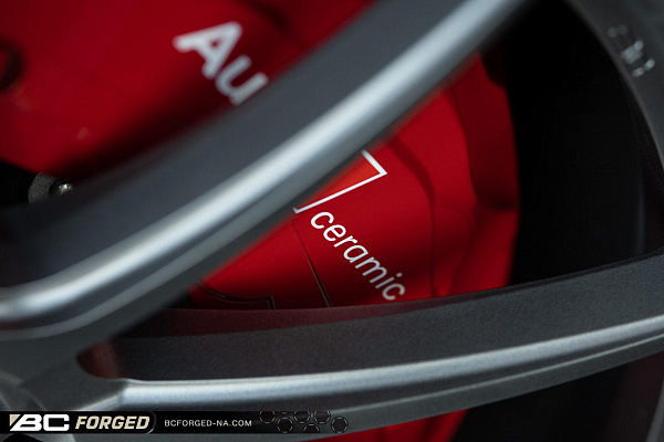 Фото дисков BC Forged RZ10 Матовый графит на Audi E-tron GT