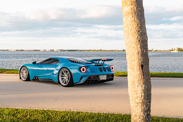 Фото дисков HRE P104 Глянцевый лак на Ford GT II