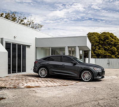 Фото дисков Vossen HF-4T на Audi E-tron