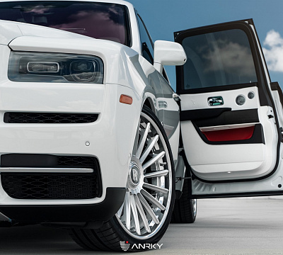 Фото дисков Anrky RF-382 на Rolls-Royce Cullinan