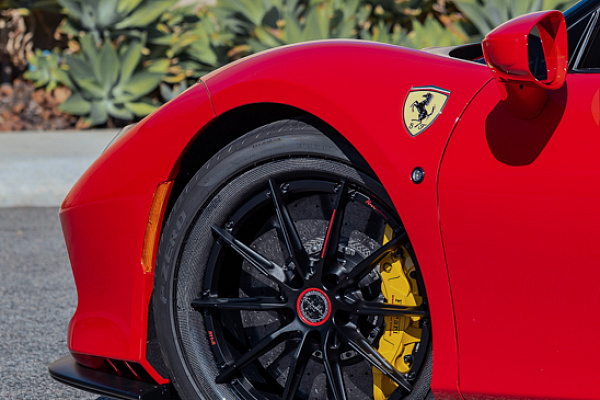 Фото дисков Brixton Forged R11-R Черный сатин на Ferrari F8