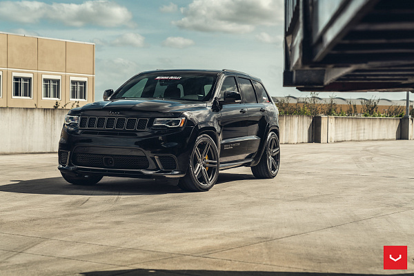 Фото дисков Vossen HF-1 Сатиновый графит на Jeep Grand Cherokee IV