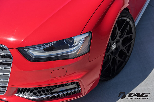 Фото дисков HRE FF01 Черный сатин на Audi A/S/RS 4 (B8)