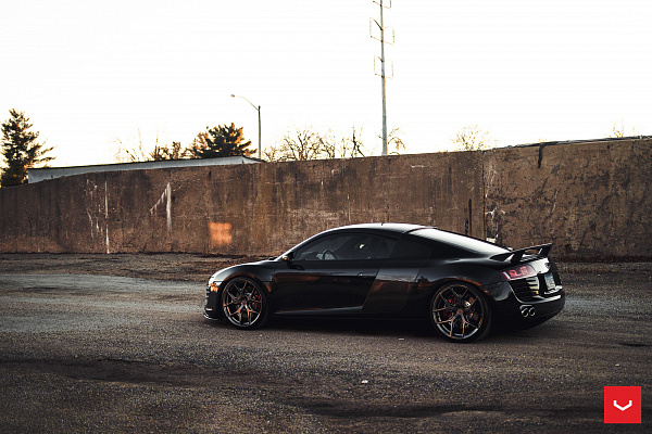 Фото дисков Vossen HF-5 Глянцевый графит на Audi R8 (Typ 42)
