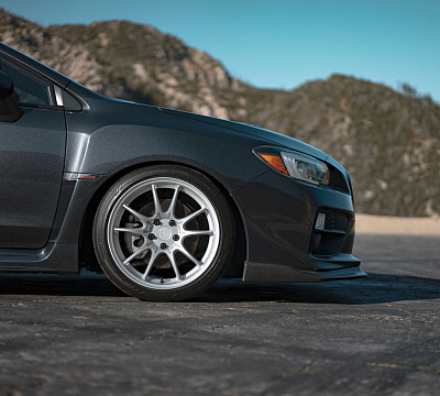Фото дисков Motegi Racing MF412 SS5 на Subaru WRX VA