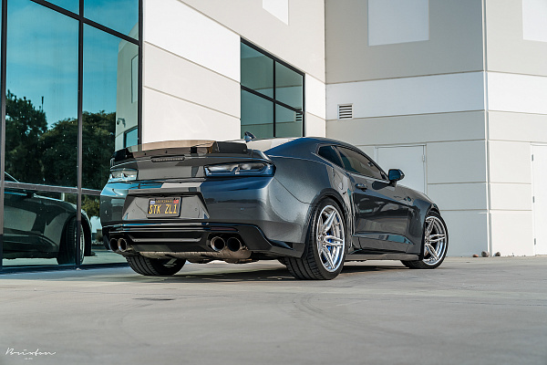 Фото дисков Brixton Forged PF2 Глянцевый тонированный лак на Chevrolet Camaro VI