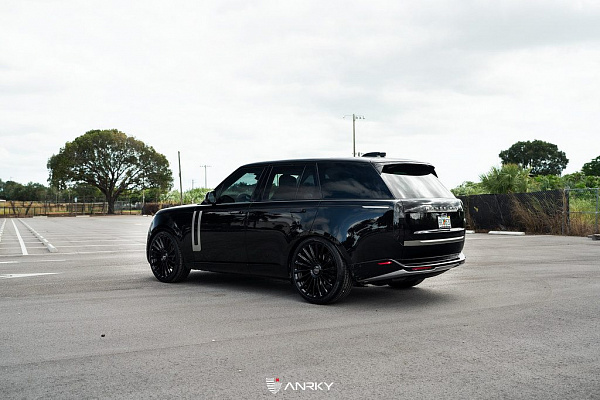 Фото дисков Anrky RF-182 Черный глянец на Range Rover V
