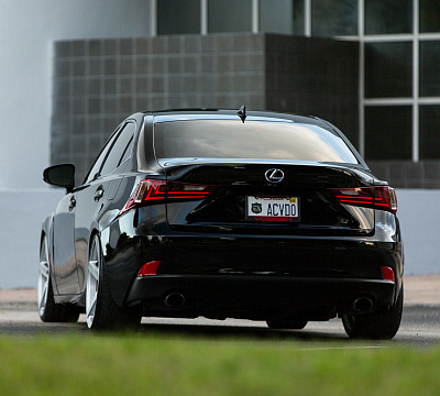 Фото дисков Vossen CV3 на Lexus IS II