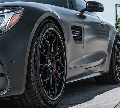 Фото дисков Brixton Forged PF10 на Mercedes-Benz AMG GT I