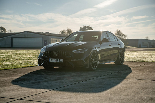 Фото дисков BRABUS Monoblock Z (Platinum Edition) Черный глянец на Mercedes-Benz C-Class (W206)