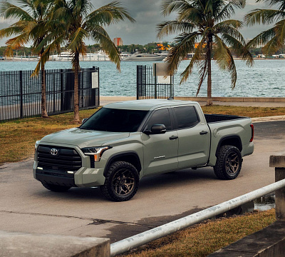 Фото дисков 4PLAY 4P83 на Toyota Tundra III
