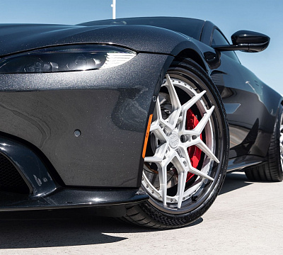 Фото дисков Anrky S3-X4 на Aston Martin Vantage 4