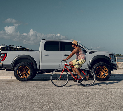 Фото дисков Vossen LCX-03 на GMC Sierra IV