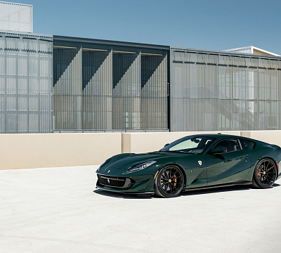 Фото дисков Vossen M-X2 на Ferrari 812