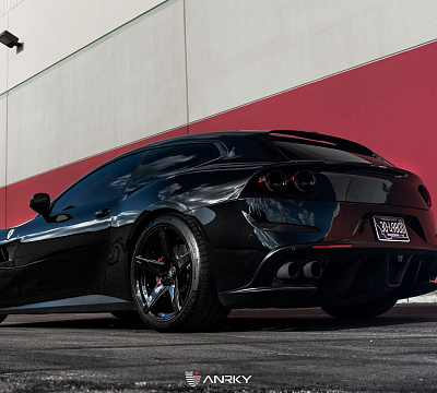Фото дисков Anrky RS5.1 на Ferrari GTC4Lusso