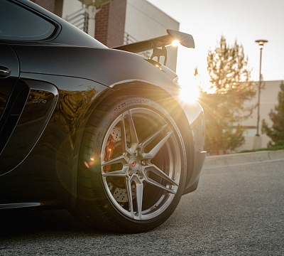 Фото дисков Vossen EVO-1 на Porsche Cayman III